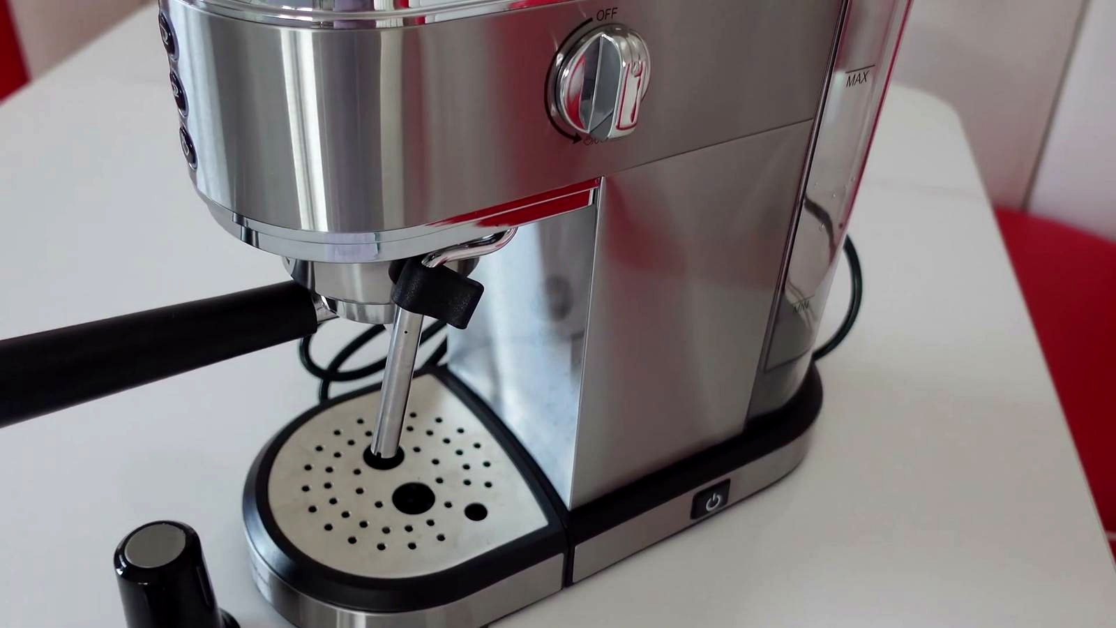 The coffee test: good espresso, uneven performance